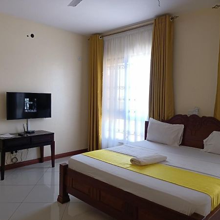 Elna'S Haven - Nyali Sea View Apartment Момбаса Екстериор снимка