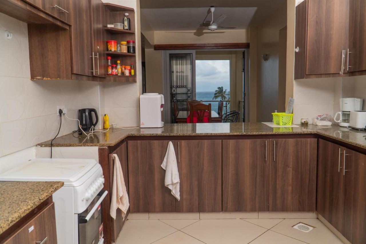 Elna'S Haven - Nyali Sea View Apartment Момбаса Екстериор снимка