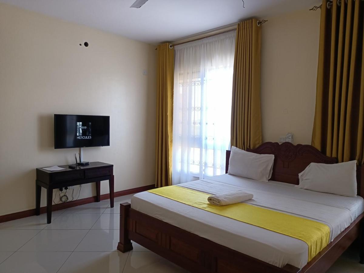 Elna'S Haven - Nyali Sea View Apartment Момбаса Екстериор снимка