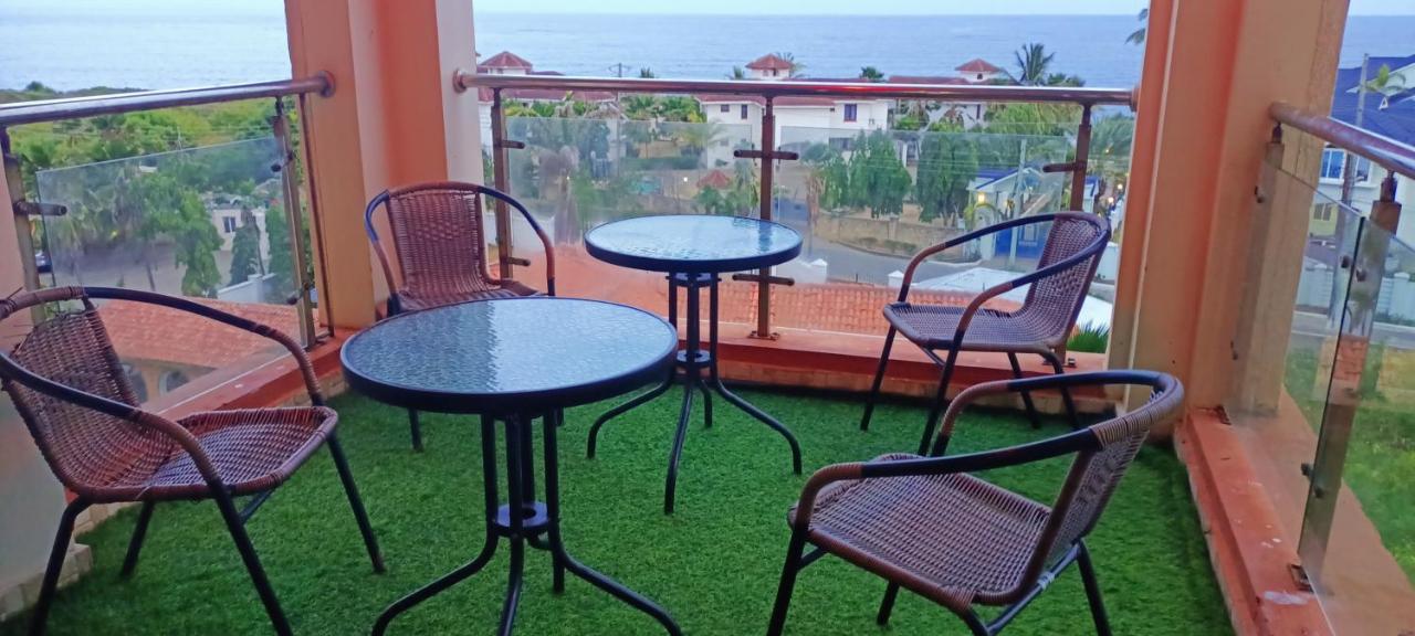 Elna'S Haven - Nyali Sea View Apartment Момбаса Екстериор снимка
